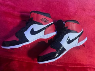 Nike Air Jordan 1 Mid TD Bred Toe Red Black Football Cleats FJ6805 601 Men Sizes