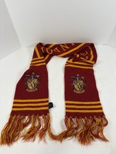 Harry Potter Gryffindor Scarf Universal Orlando Wizarding World Crest Fringe