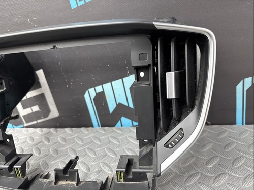 OEM 2017-2024 MASERATI GHIBLI DASH DISPLAY SCREEN BEZEL PANEL W/ AIR VENT GRILLE - Picture 4 of 13