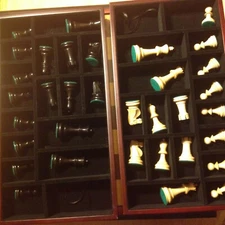 House of Staunton boxwood and ebonized replacement pieces