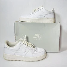 Nike Mens Air Force 1 ‘07 Shoes Men Size 10 White Casual Lace Up Very Good  Box