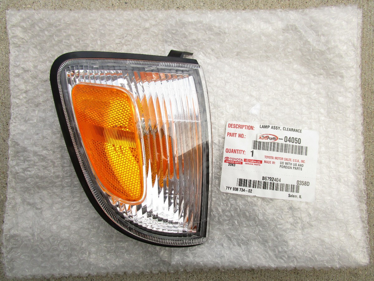 96-00 Toyota Tacoma Front Right Side Turn Signal Indicator