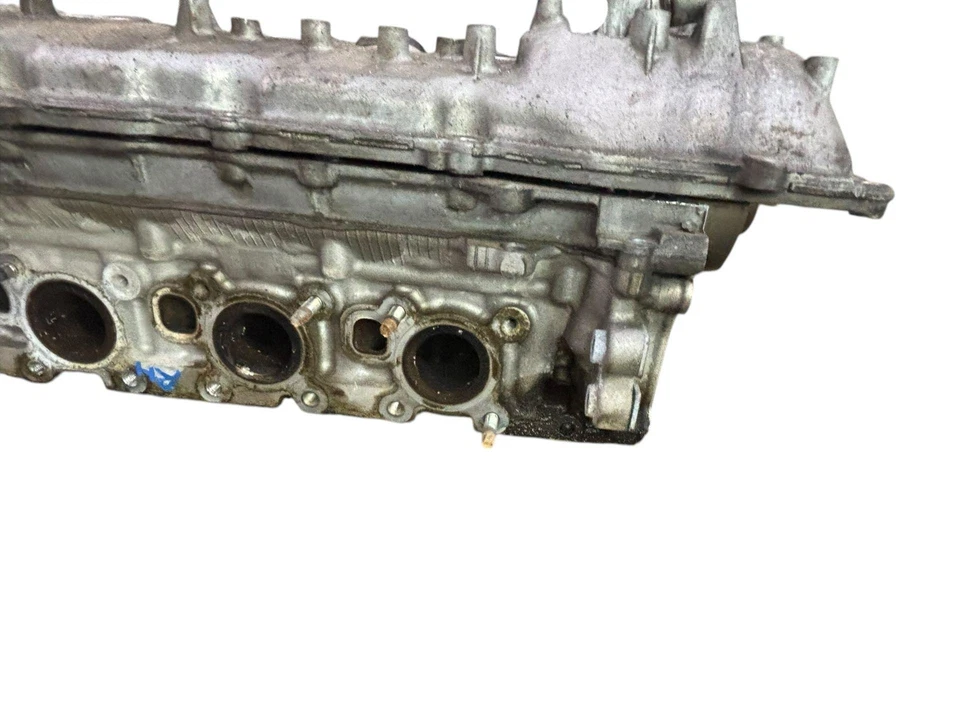 2018-2021 TOYOTA TUNDRA 5.7L 4X4 RIGHT ENGINE CYLINDER HEAD W/ CAMSHAFTS & VALVE - Image 4 of 4