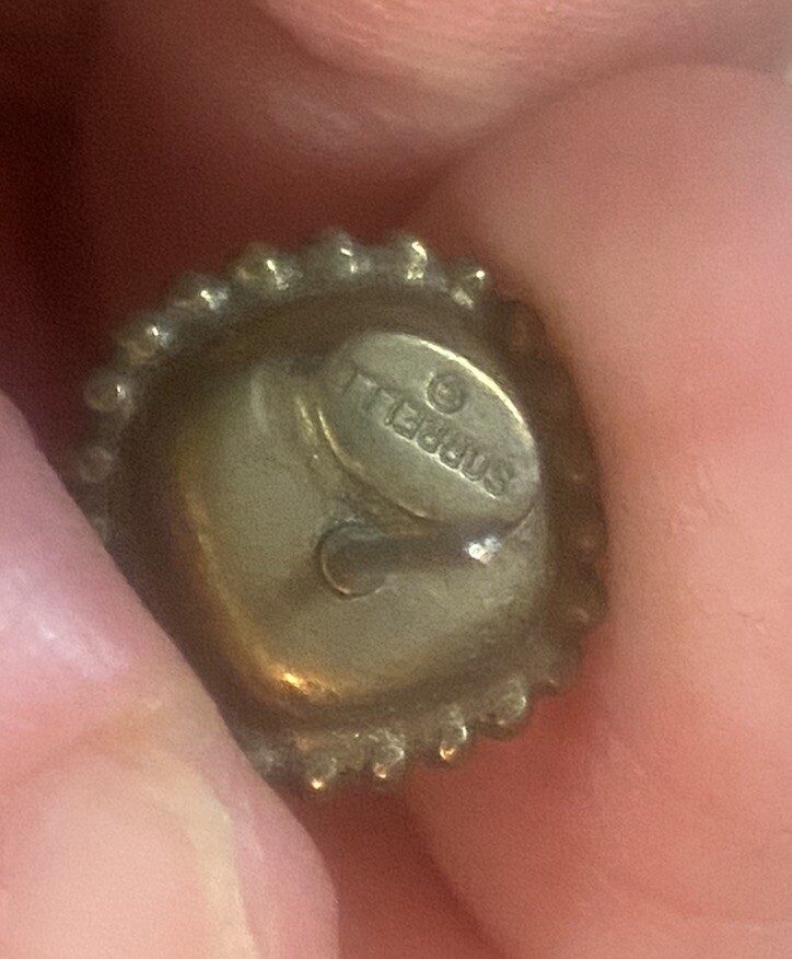 Sorrelli Crystal Stud Earrings EUC - image 3