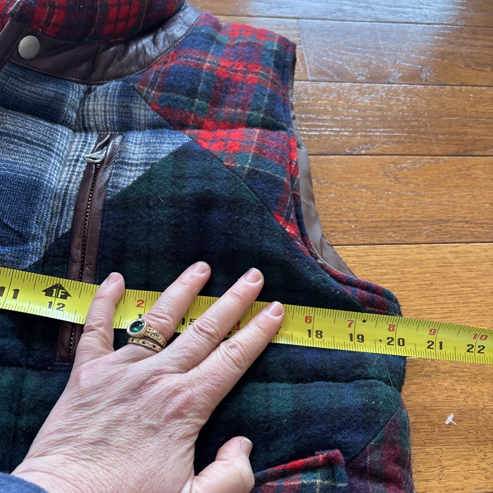 Pendleton Rare Patchwork Quilted Snap Unisex Vest… - image 7