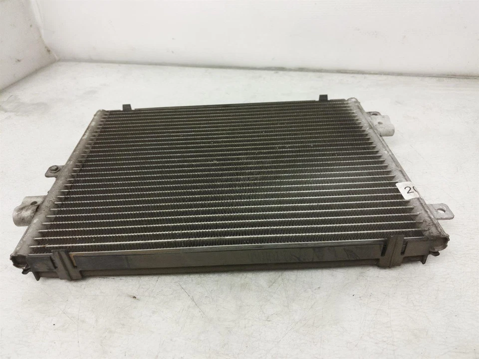 Condensador de aire acondicionado Porsche Cayman 2006-2012 997-573-911-02 Foto 3 de 4