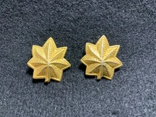 Pair Early Vintage U.S. Army Major Collar Rank Insignia -  One Signed Harding