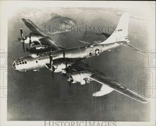 Press Photo United States Air Force B-50 in flight - sam07111