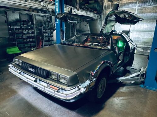 1982 DeLorean Time Machine - Picture 1 of 15