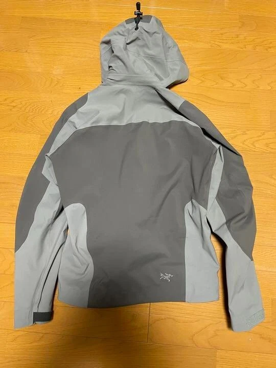 Arc'teryx Stingray Jacket Made in Canada Size M
