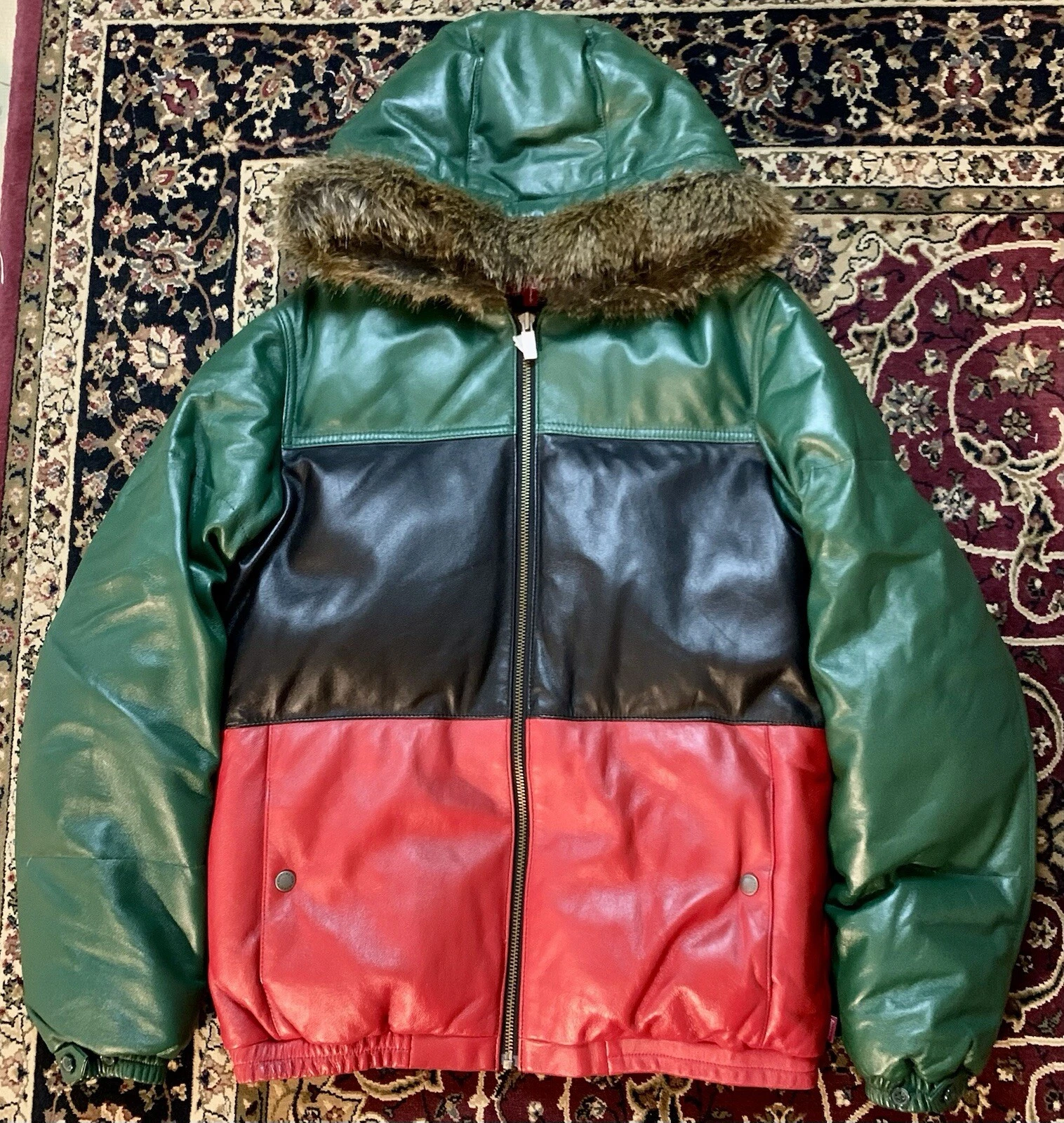 Veste parka bomber en duvet cuir Supreme vert moyen noir rouge gris neuve
