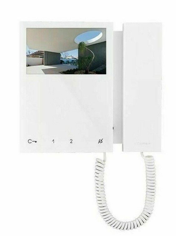 Foto 1 di 5
