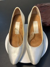 Aida Standard 040 White Satin Flare Heel 2.5  22