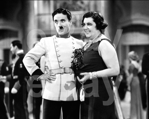 The Great Dictator (1940) Charlie Chaplin, Grace Hayle 10x8 Photo - Afbeelding 1 van 1