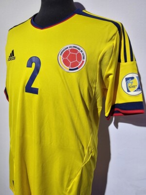Colombia soccer jersey Adidas 2013 Size M World Cup