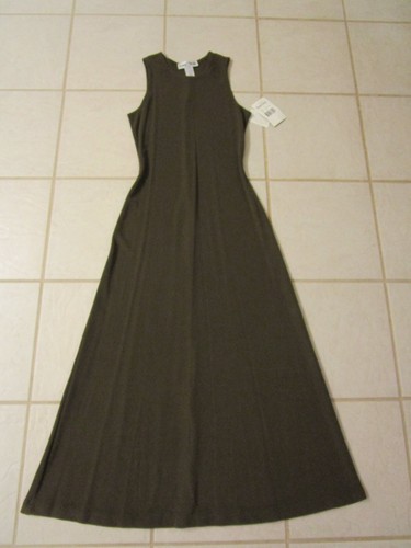 NWT ~ RONNI NICOLE LONG BROWN FORMAL DRESS ~ SIZE 4 ~ 32" CHEST ~ Very Stretchy