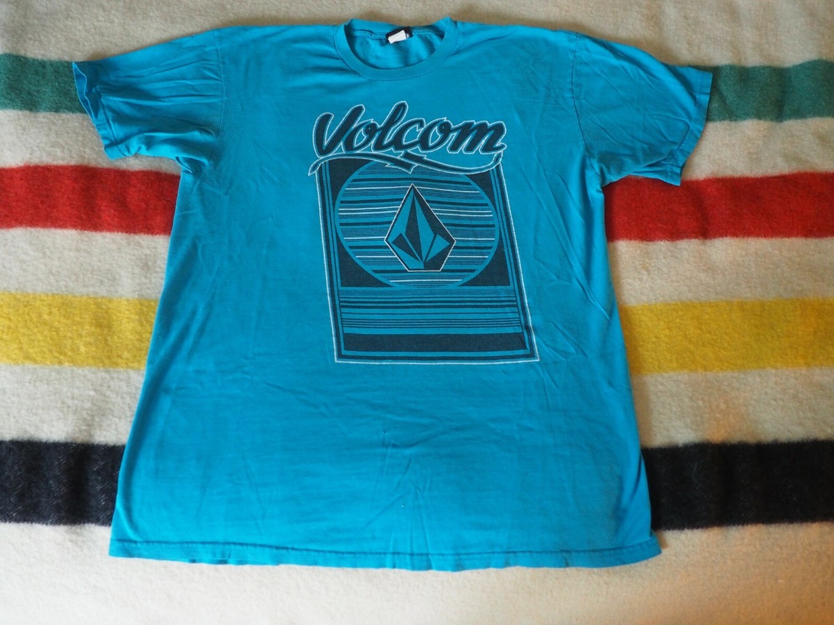 VTG Y2k 2000s VOLCOM Skate Snowboard Blue Logo Graphic Tee T-Shirt
