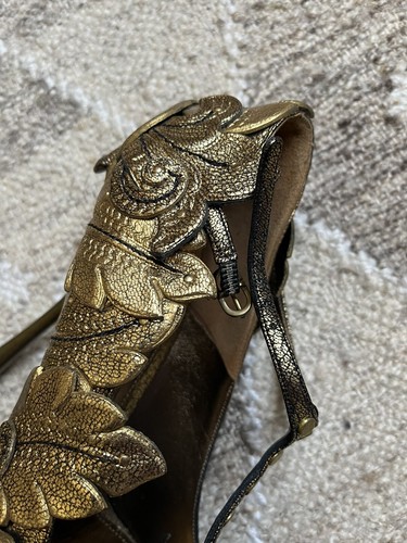 Alexander McQueen Gold Leather Floral Applique Pumps 36.5 - Picture 7 of 14