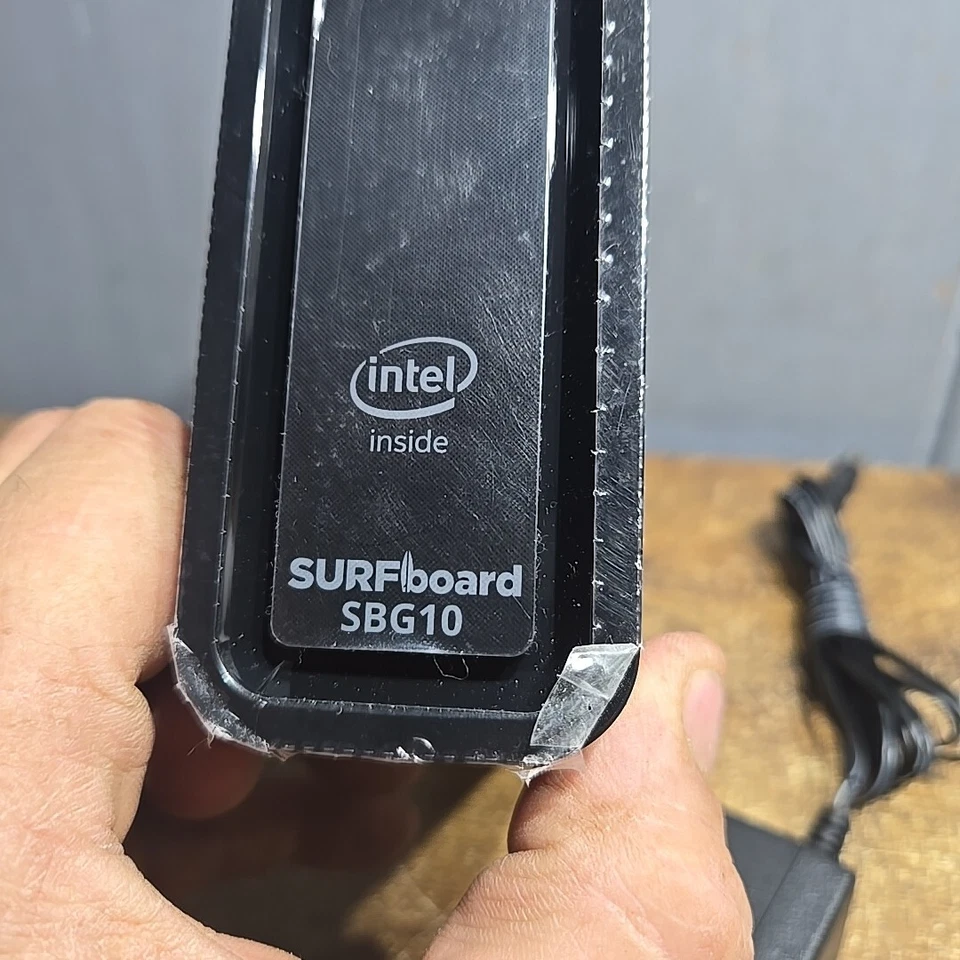 ARRIS Intel inside SURFboard SBG10 Wifi Cable Modem & Wifi Router - Image 4 of 4