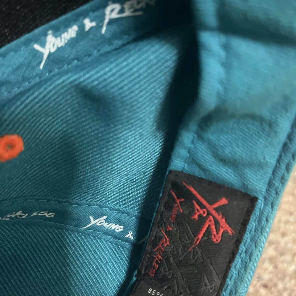 Boné de beisebol Young and Reckless Los Angeles bordado multicolorido Snapback Y&R - Imagem 3 de 4