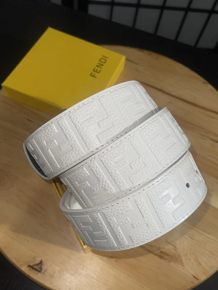 Cinturón Fendi de cuero blanco para hombre 36-40 Foto 2 de 3