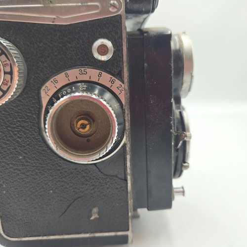 Yashica LM TLR 120 Film Camera with 80mm Yashikor Lens - Parts/repair - Picture 6 of 8