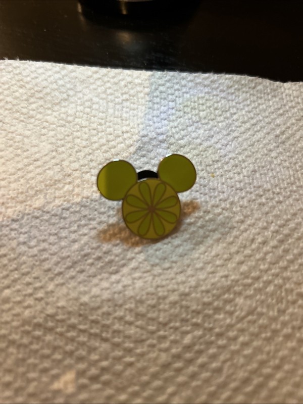 Hidden Mickey 2007 Series 2 Fruit Lime Disney Pin 57930