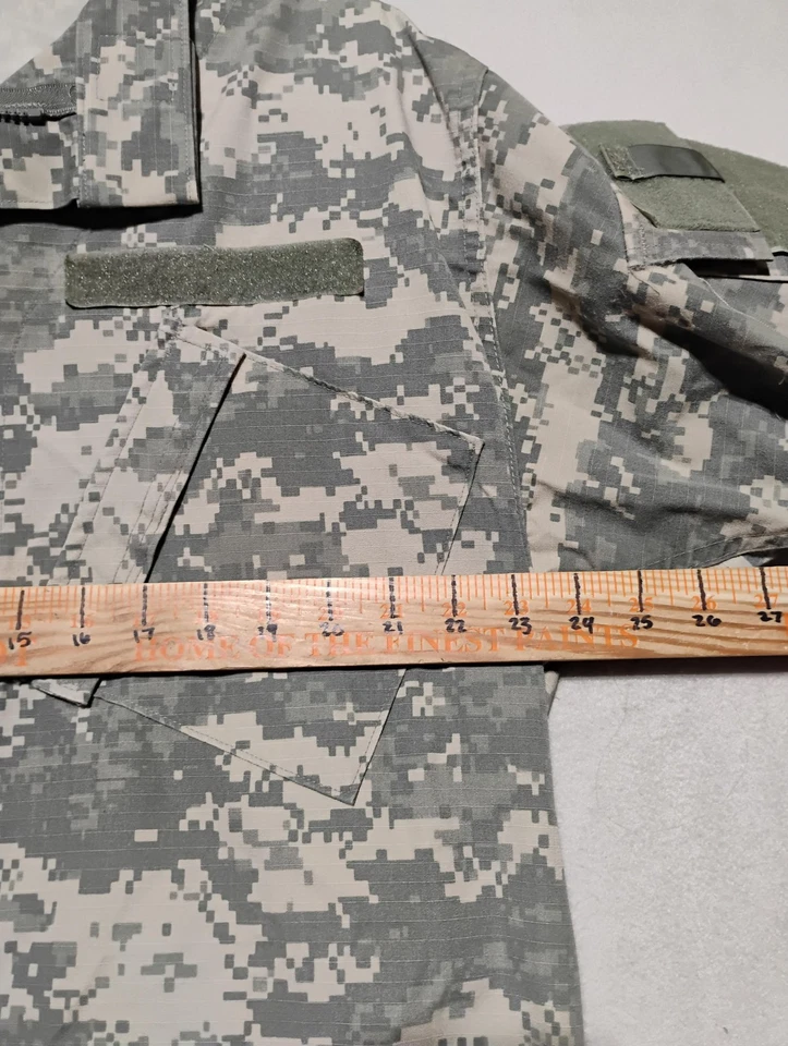 Chaqueta Propper ACU Para Hombres Grande Regular UCP Digital Camuflaje Ripstop Ejército Abrigo de Combate Foto 4 de 4