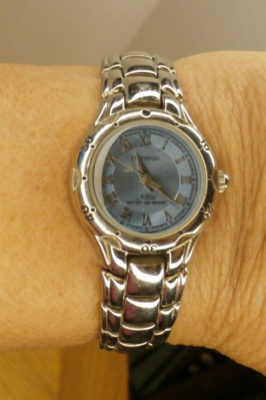 Armitron Women\'s Blue/Gold Face Stainless steel Water Resistant Watch Vintage Armitron Ladies Wrist Watch - Etsy main image 3