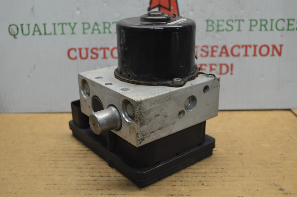 Nissan Titan 2006 ABS control de bomba de freno antibloqueo módulo 47660ZH000 32-8D8 Foto 4 de 4