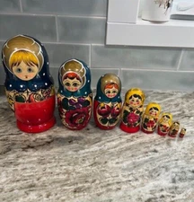 Russian Matryoshka Nesting Dolls Set Of 8 Signed 2000 Hand Painted 8.5 Inches