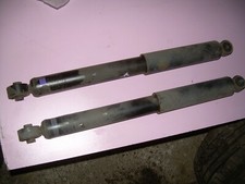 Satz Stoßdämpfer Hinterachse Daihatsu Terios J2 J200 1,5 77kW 48531-B4032 WG 29