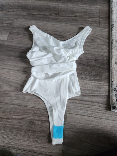Girlcode Bandage Bodysuit - Picture 2 of 4