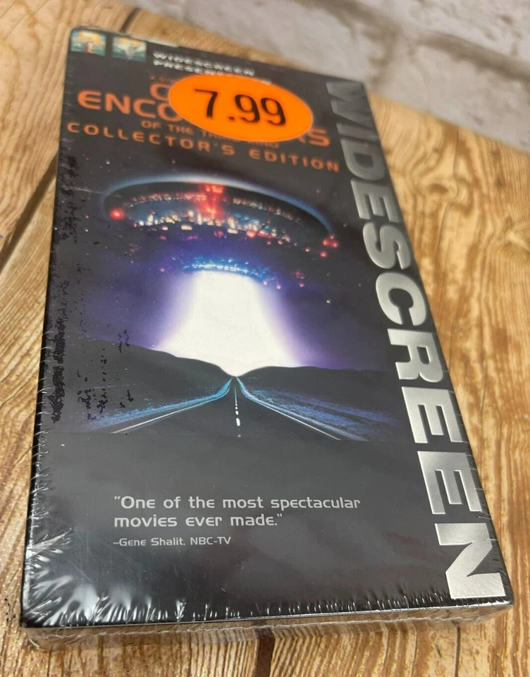 Close Encounters of the Third Kind- The Collector's Edition Widescreen VHS - Image 2 of 4