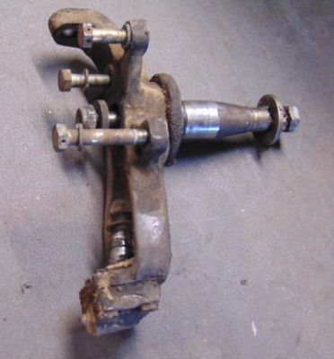 Front Right Steering Spindle Assembly off 1978 Jaguar XJS -Nice Clean Shape-Bus
