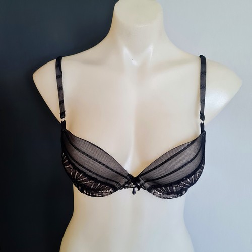 Women's size 10B 'ELLE MACPHERSON INTIMATES' Gorgeous black lace and mesh bra - Picture 2 of 7