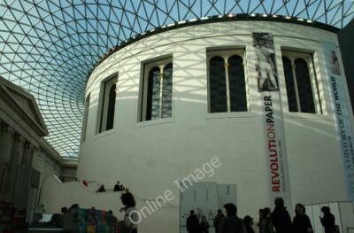 Foto 6x4 Der Lesesaal, British Museum London besetzt das Zentrum von c2010