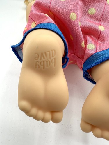 Baby Alive Lulu Achoo Doll Blonde Gets Sick Coughs Sneezes Red Nose Bats Eyes - Picture 8 of 16