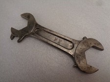 Ancienne clé PF vélo moto tracteur voiture vieux outil lot de bord mobylette 