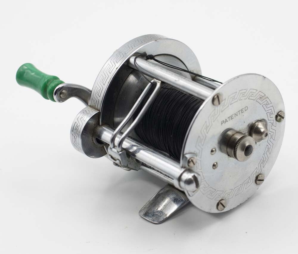 VINTAGE FISHING REEL PFLUEGER AKRON NO. 1894 MADE U.S.A.