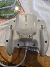 Sega Dreamcast White Game Console Bundle with Controller and Games VMU Memory