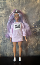 Barbie bambola GHW52 curvy con capelli arcobaleno