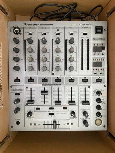 Pioneer DJ DJM-600 Silver 4-Channel DJ Mixer Operation confirmed