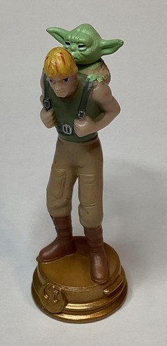 STAR WARS REBEL ALLIANCE LUKE SKYWALKER YODA KNIGHT CHESS PIECE- LUCASFILM LTD.