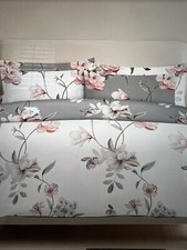 3 Piece Reversible Duvet Cover with Pillow Shams / Queen