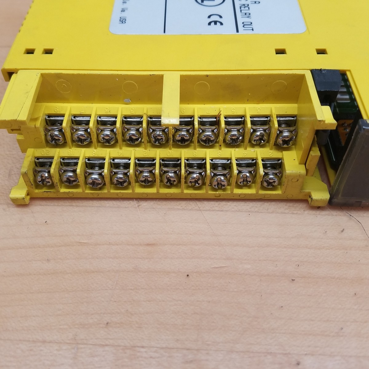 Fanuc A03B-0807-C161, AOR16G I/O Model A, 16Pt, 30Vdc Relay Fanuc A03B-0807-C161, AOR16G I/O Model A, 16Pt, 30Vdc Relay
