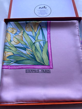 Carré Hermès - Paris. Foulard Vintage Soie Rose Poudrée " GIVERNY" Neuf