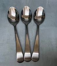 Mikasa MIS62 Place/Soup Spoons Plain Satin Handle Set/3