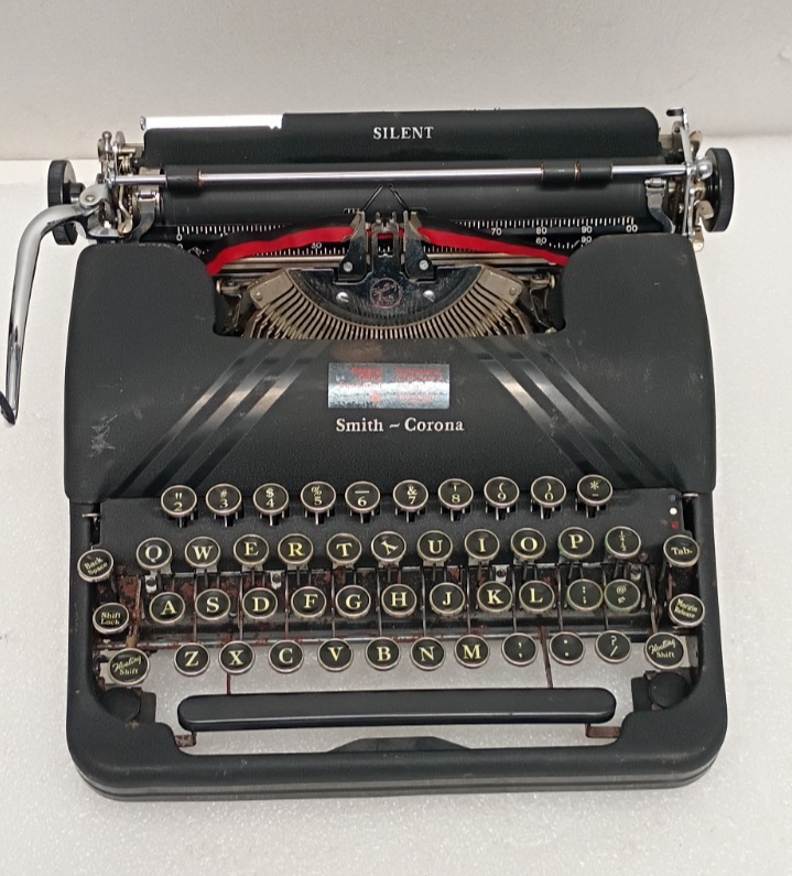 Vintage Smith Corona Silent Manual Portable Typewriter NEEDS WORK