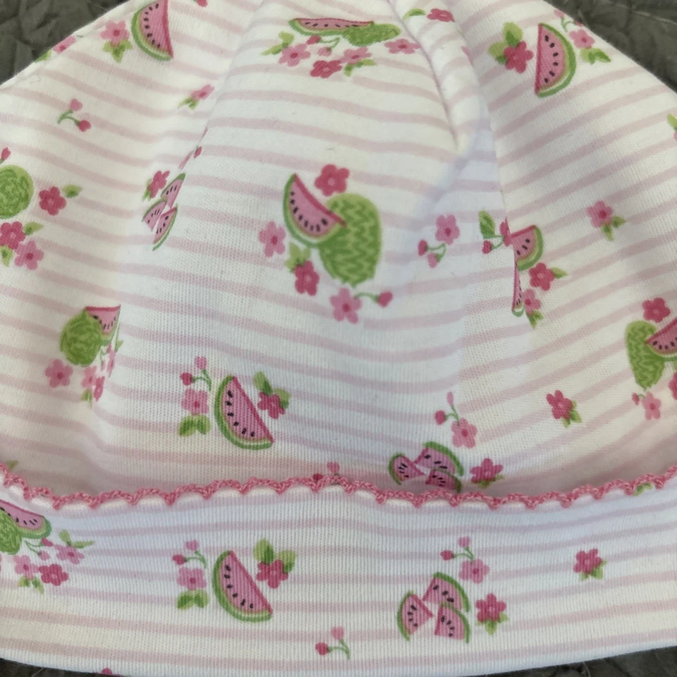 Sombrero pequeño Kissy Kissy nuevo con etiquetas Pima algodón sandía rayas ganchillo borde 0-3 3-6 meses Foto 2 de 4